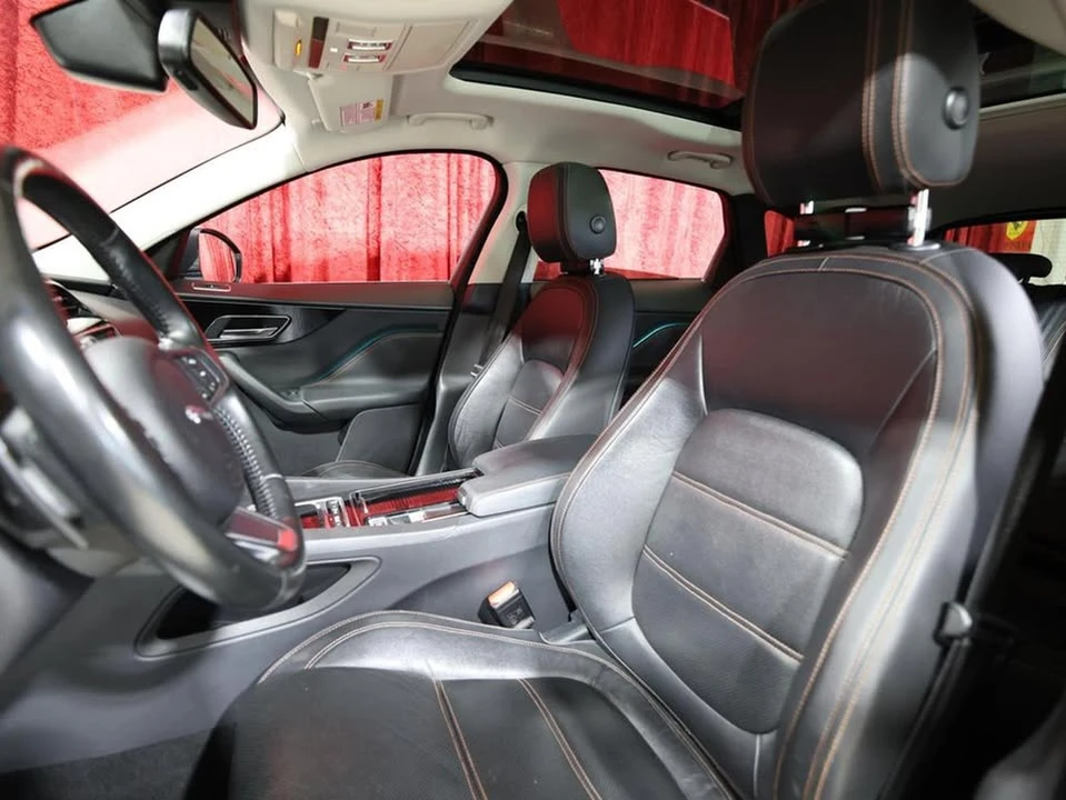 2018 Jaguar F-Pace - Image 11 of 18