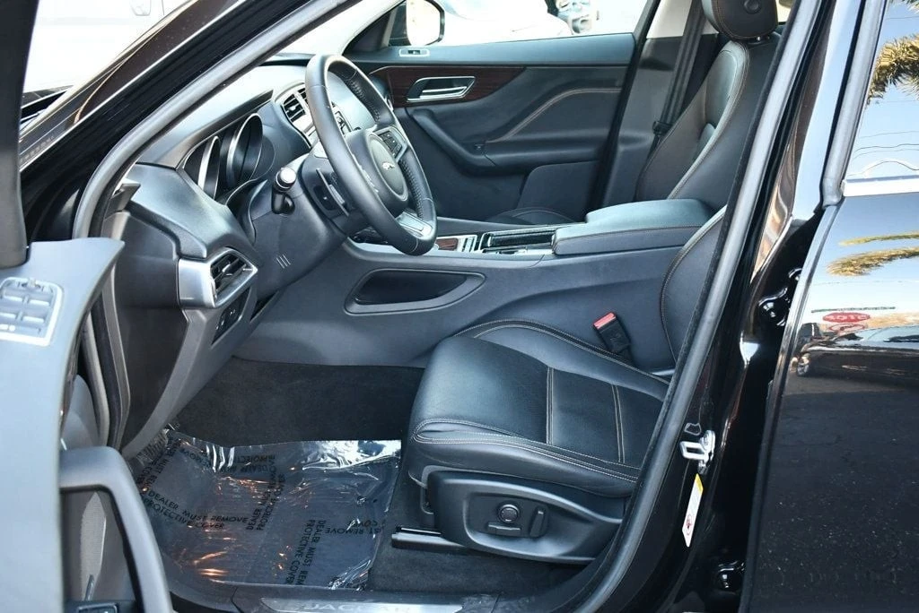 2018 Jaguar F-Pace - Image 15 of 21
