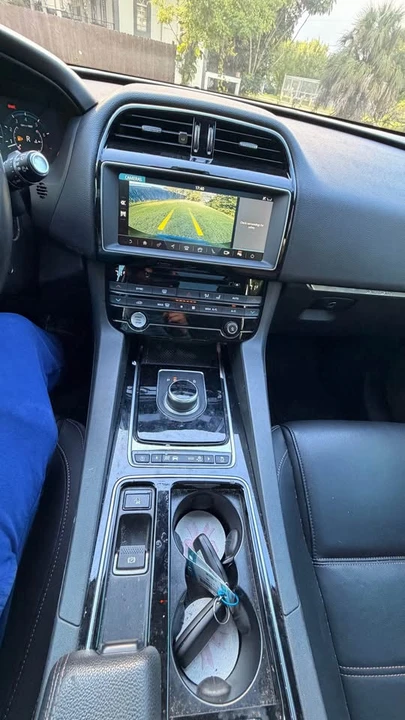 2018 Jaguar F-Pace - Image 13 of 13