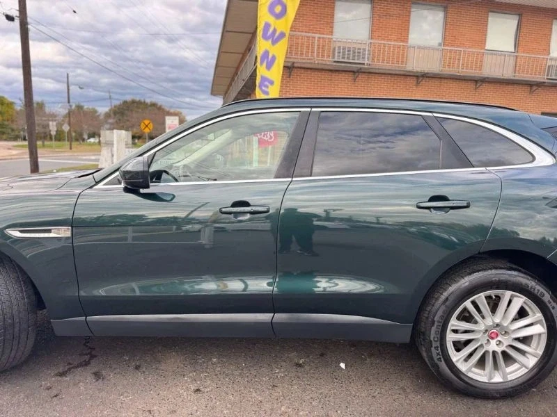 2018 Jaguar F-Pace - Image 9 of 12