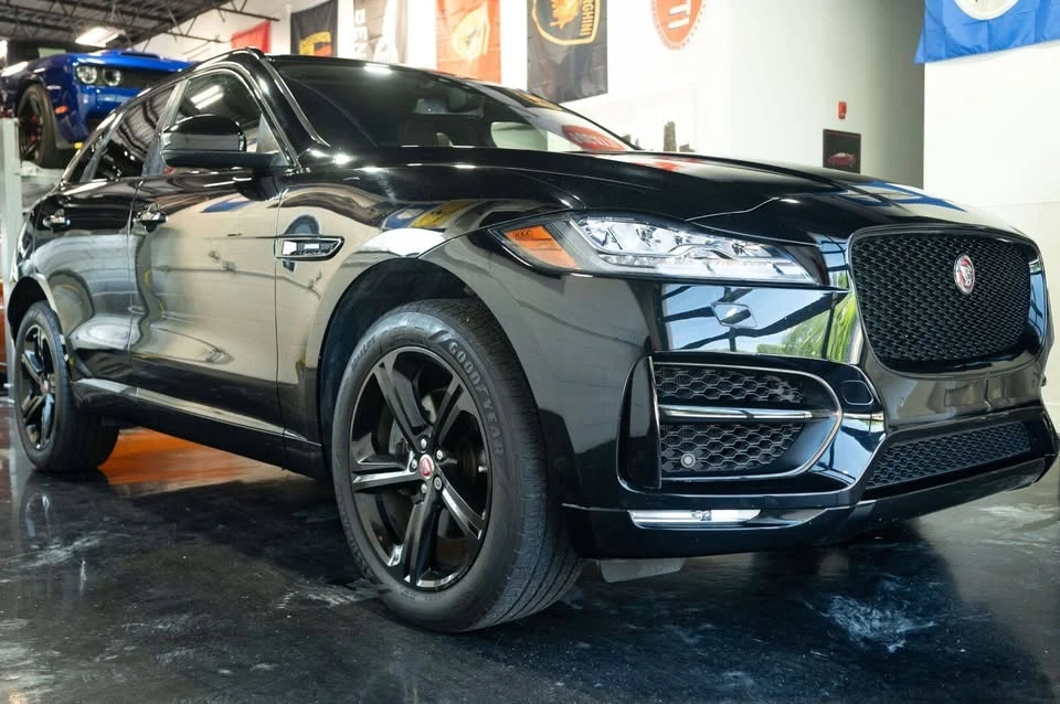 2018 Jaguar F-Pace - Image 7 of 11
