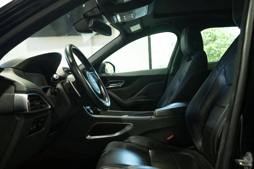 2018 Jaguar F-Pace - Image 11 of 11