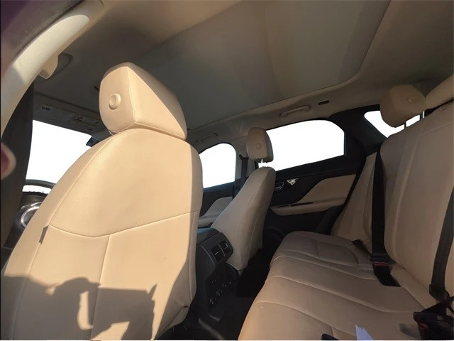 2018 Jaguar F-Pace - Image 15 of 21