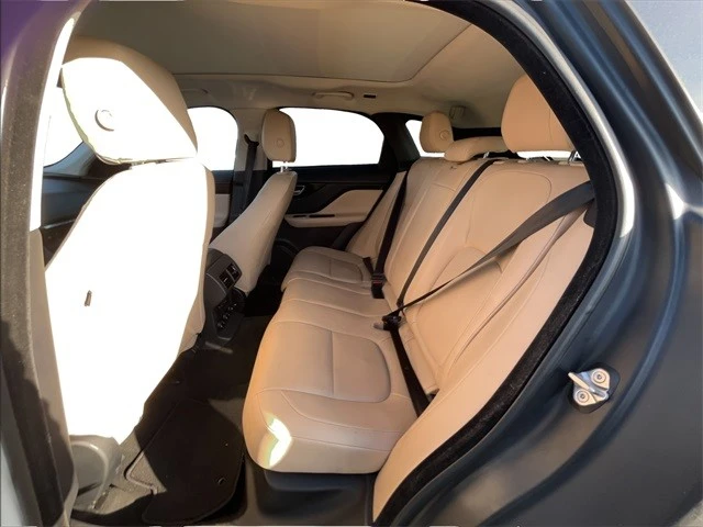 2018 Jaguar F-Pace - Image 14 of 21