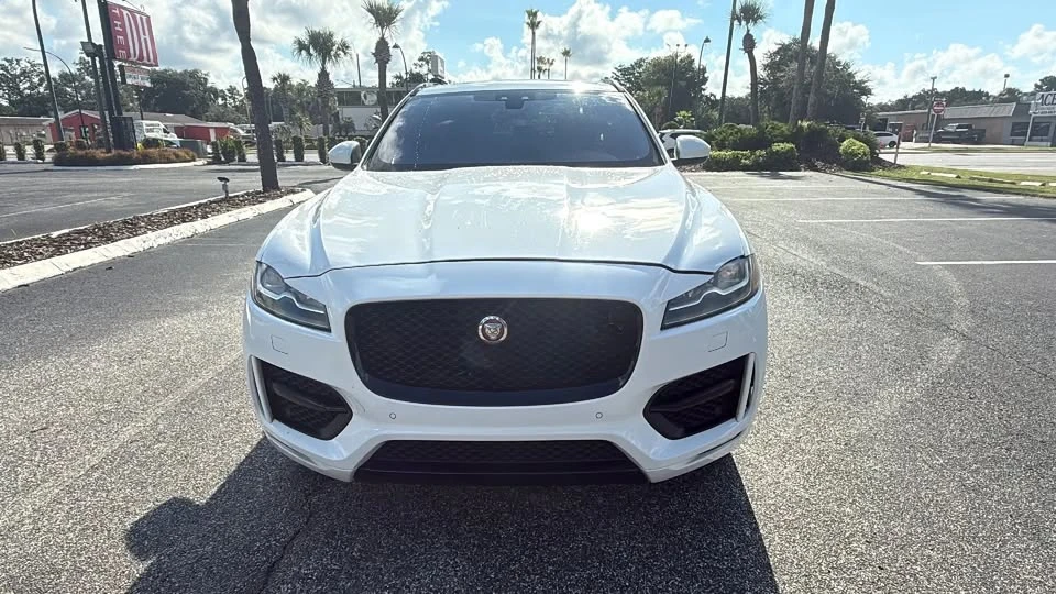 2018 Jaguar F-Pace - Image 2 of 16