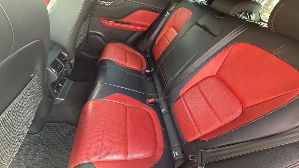 2018 Jaguar F-Pace - Image 15 of 16