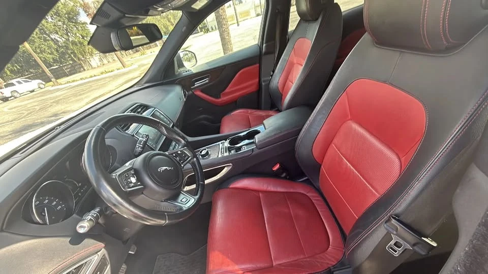 2018 Jaguar F-Pace - Image 11 of 16