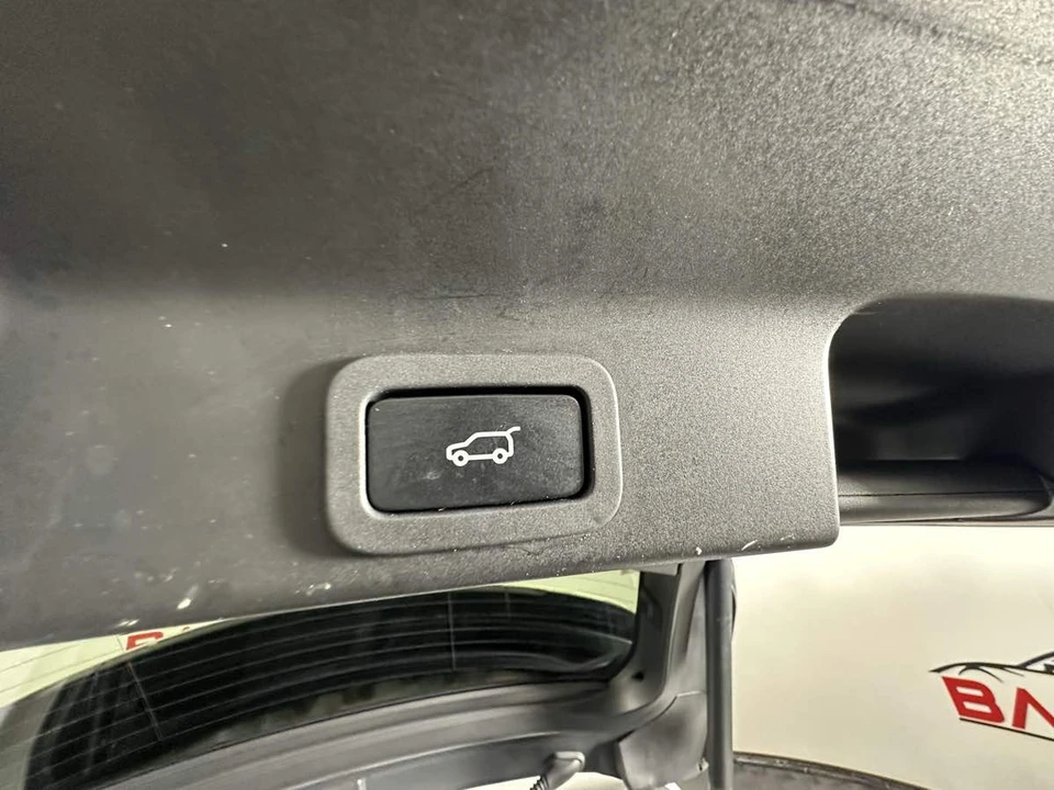 2018 Jaguar F-Pace - Image 20 of 21