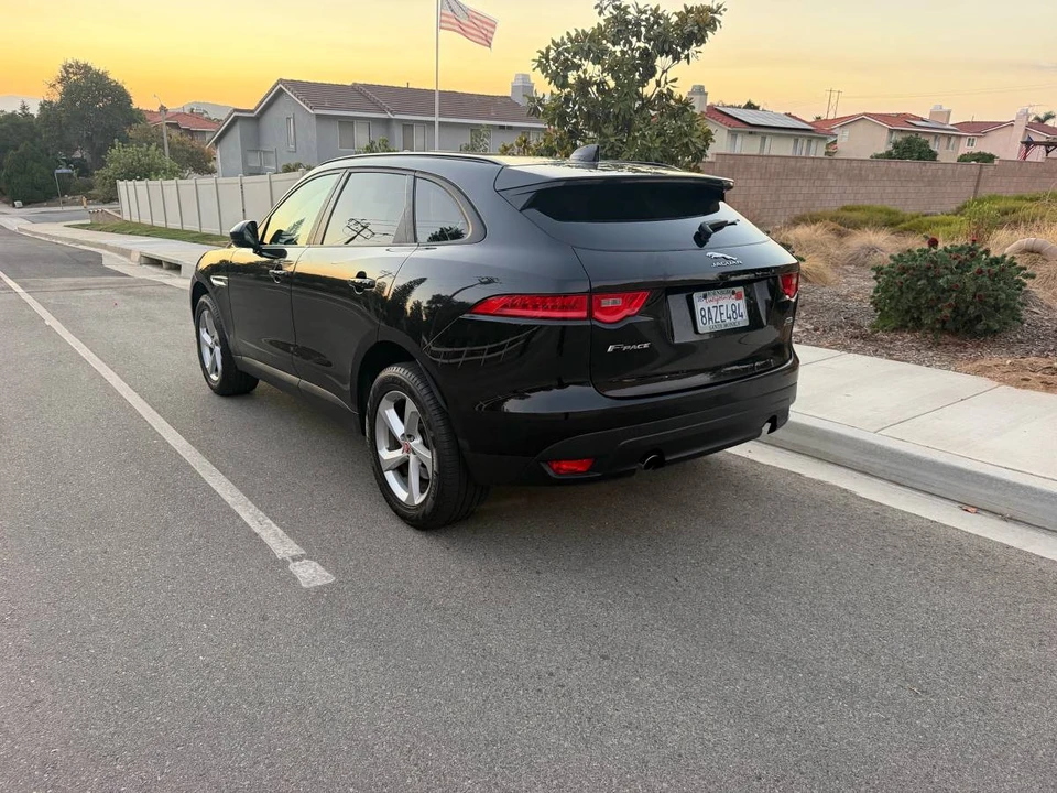 2018 Jaguar F-Pace - Image 3 of 13