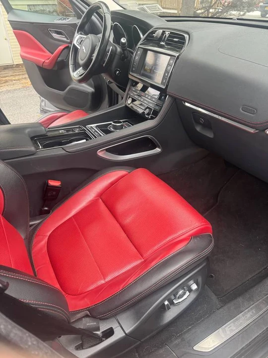 2018 Jaguar F-Pace - Image 16 of 24