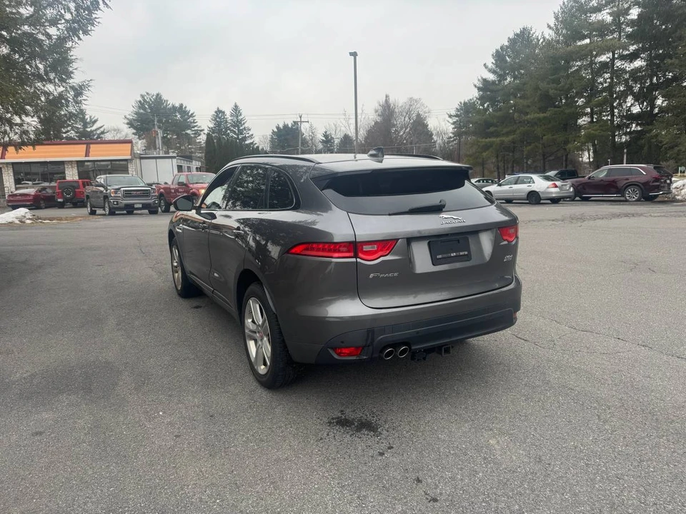 2018 Jaguar F-Pace - Image 4 of 24