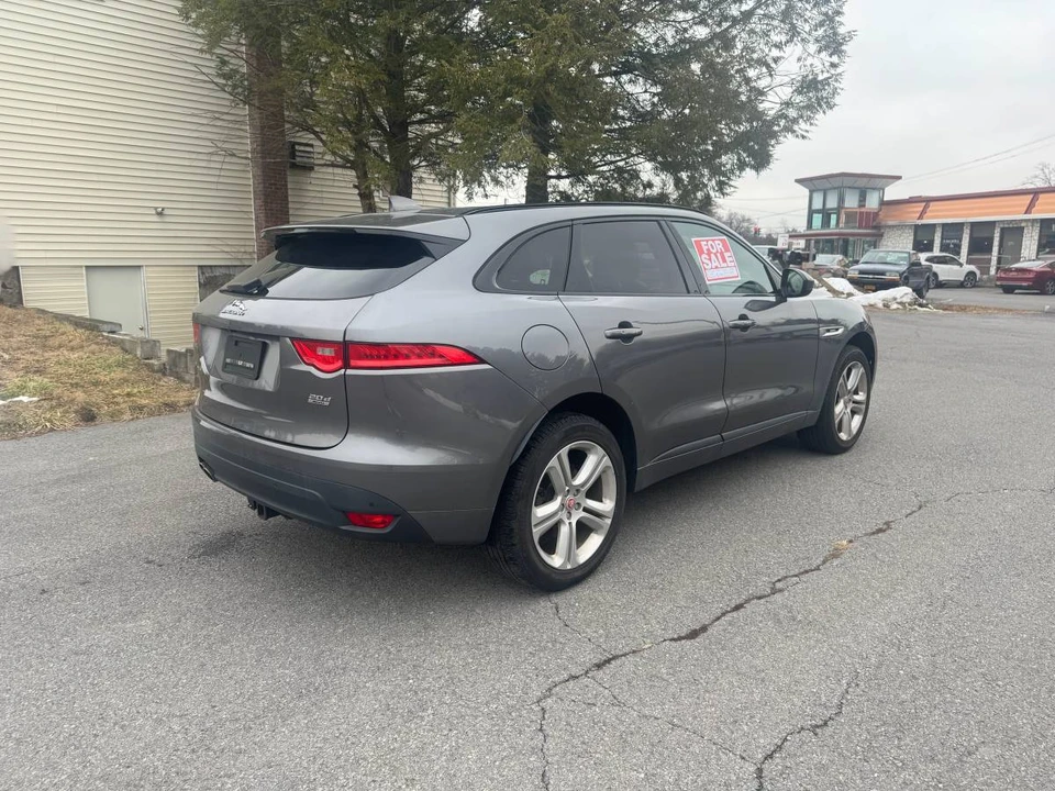 2018 Jaguar F-Pace - Image 5 of 24