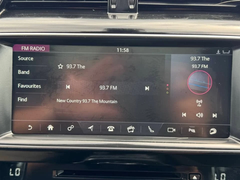 2018 Jaguar F-Pace - Image 19 of 20