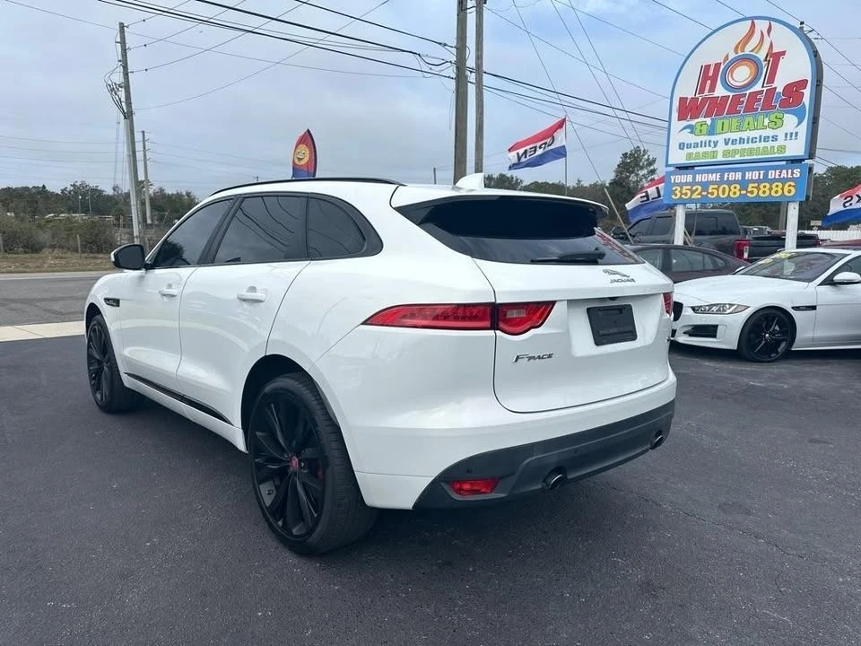 2018 Jaguar F-Pace - Image 3 of 17