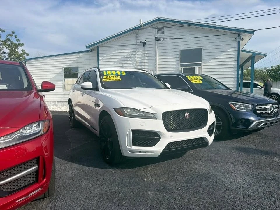 2018 Jaguar F-Pace - Image 7 of 17