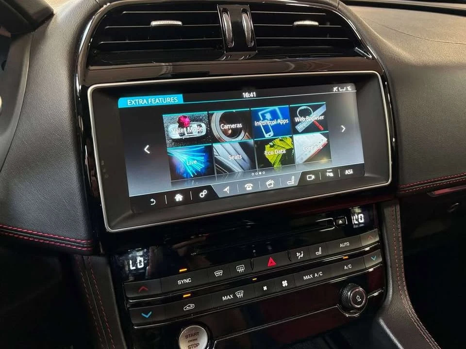 2018 Jaguar F-Pace - Image 19 of 20