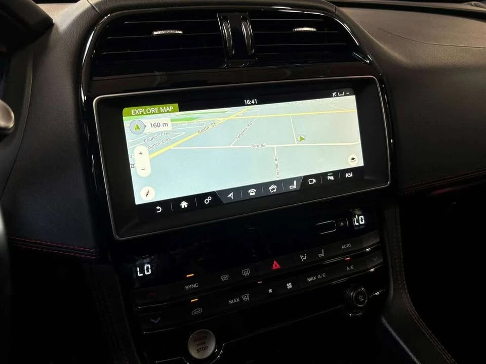 2018 Jaguar F-Pace - Image 18 of 20
