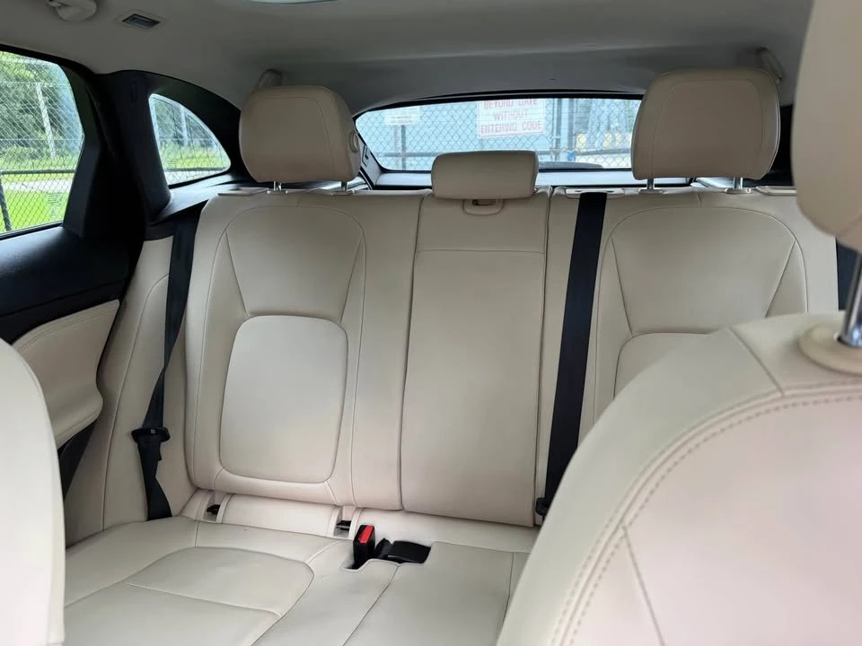 2018 Jaguar F-Pace - Image 6 of 13