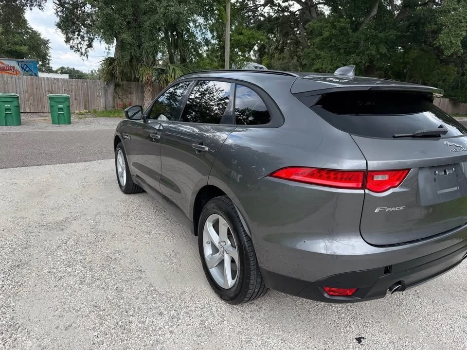 2018 Jaguar F-Pace - Image 9 of 13