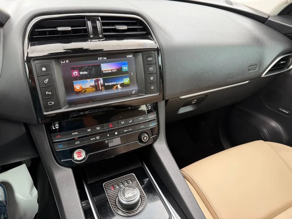 2018 Jaguar F-Pace - Image 4 of 13