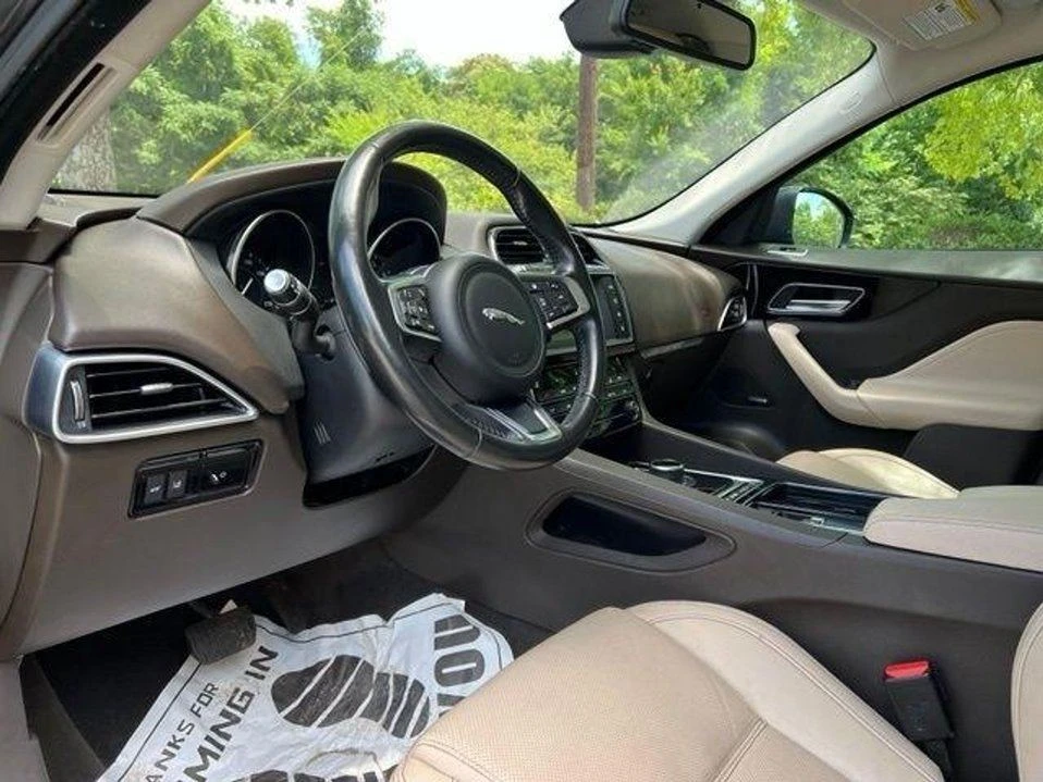 2018 Jaguar F-Pace - Image 11 of 20