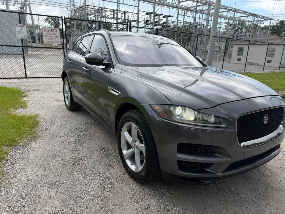 2018 Jaguar F-Pace - Image 11 of 13
