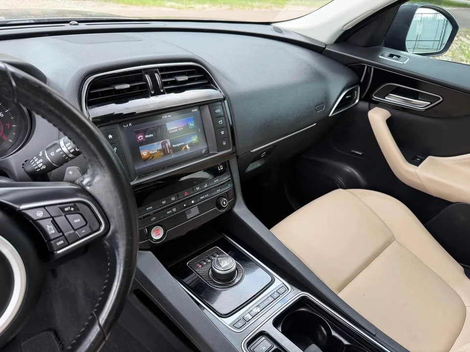 2018 Jaguar F-Pace - Image 5 of 13