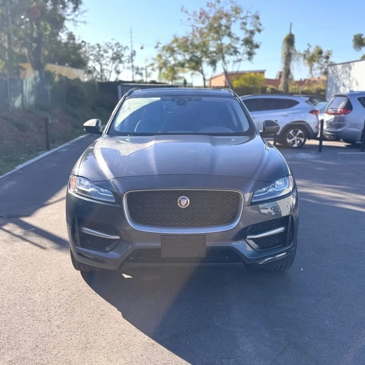 2018 Jaguar F-Pace - Image 2 of 19