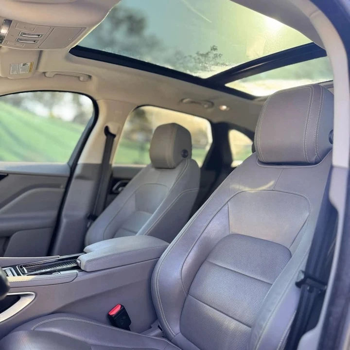 2018 Jaguar F-Pace - Image 11 of 19