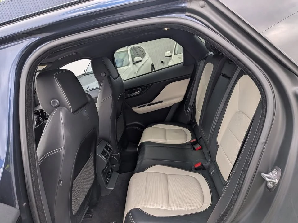2018 Jaguar F-Pace - Image 14 of 17