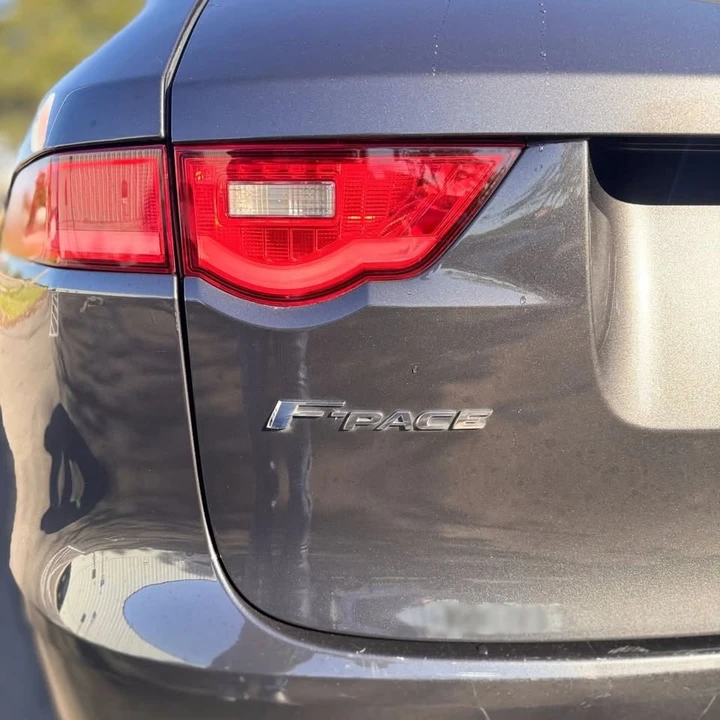 2018 Jaguar F-Pace - Image 7 of 19