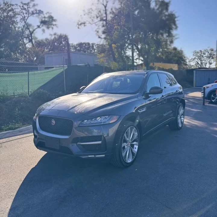 2018 Jaguar F-Pace - Image 3 of 19