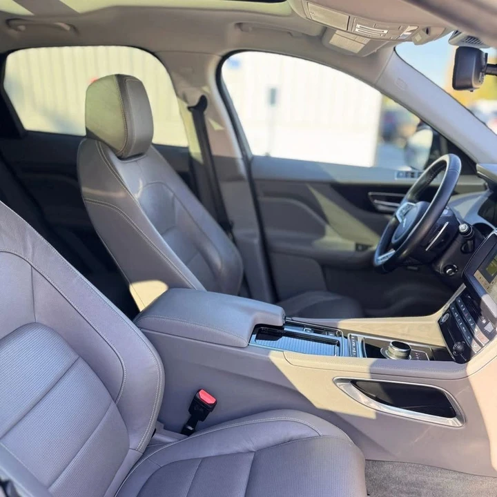 2018 Jaguar F-Pace - Image 17 of 19
