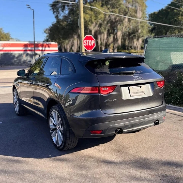2018 Jaguar F-Pace - Image 4 of 19