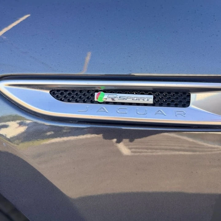 2018 Jaguar F-Pace - Image 8 of 19