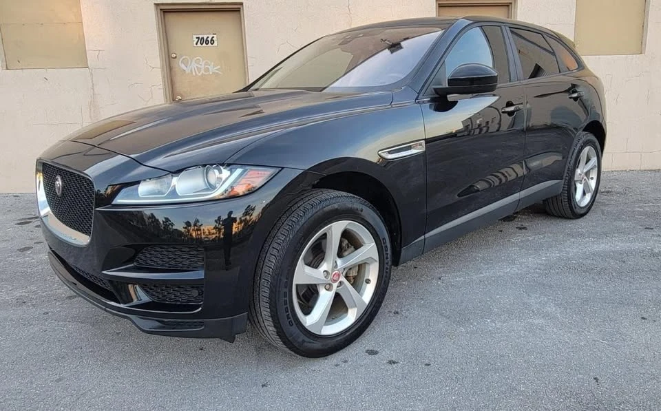 2018 Jaguar F-Pace - Image 2 of 19