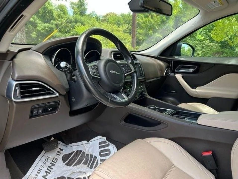 2018 Jaguar F-Pace - Image 11 of 20