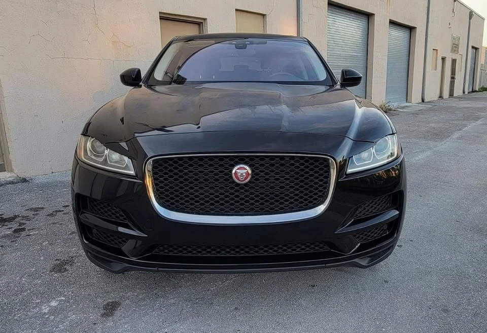 2018 Jaguar F-Pace - Image 4 of 19