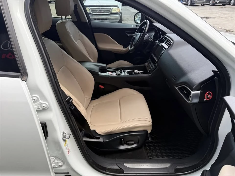 2018 Jaguar F-Pace - Image 17 of 20