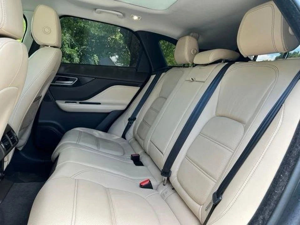 2018 Jaguar F-Pace - Image 17 of 20