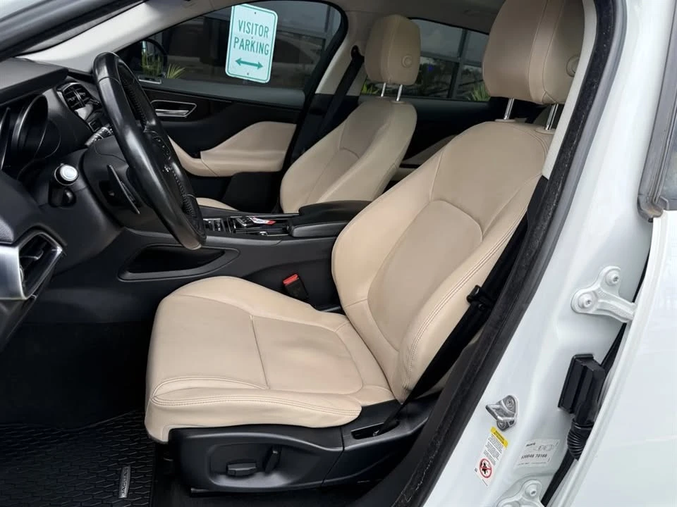 2018 Jaguar F-Pace - Image 14 of 20