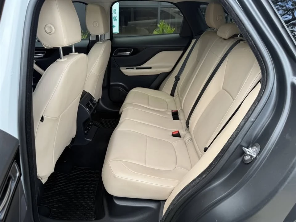 2018 Jaguar F-Pace - Image 15 of 20