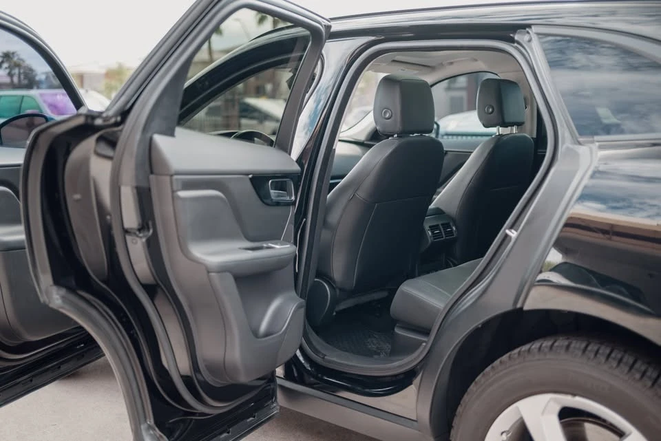 2018 Jaguar F-Pace - Image 8 of 13
