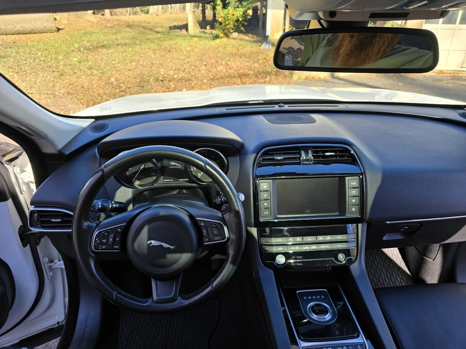 2018 Jaguar F-Pace - Image 6 of 14