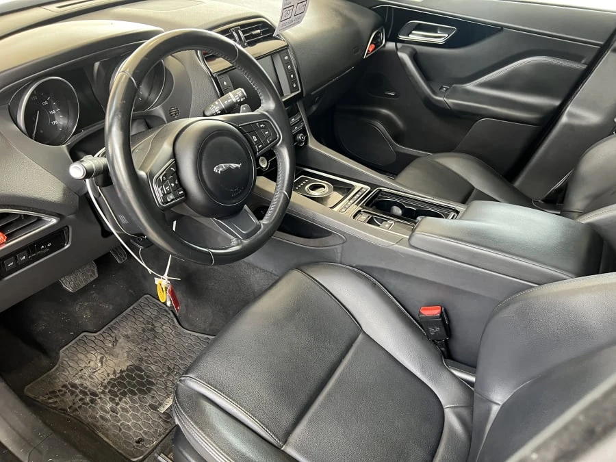 2018 Jaguar F-Pace - Image 4 of 8
