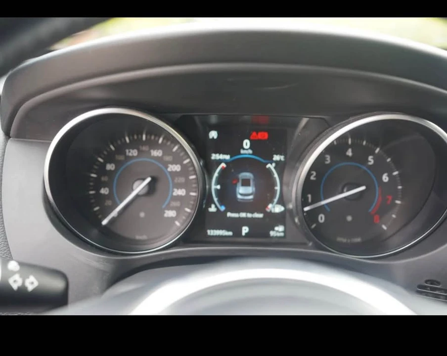2018 Jaguar F-Pace - Image 14 of 19