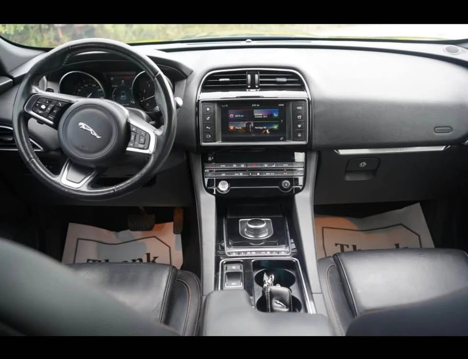 2018 Jaguar F-Pace - Image 11 of 19