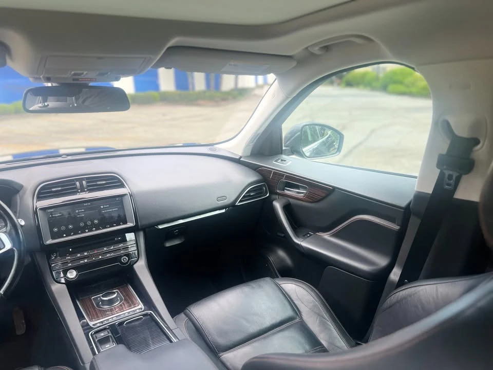 2018 Jaguar F-Pace - Image 10 of 13