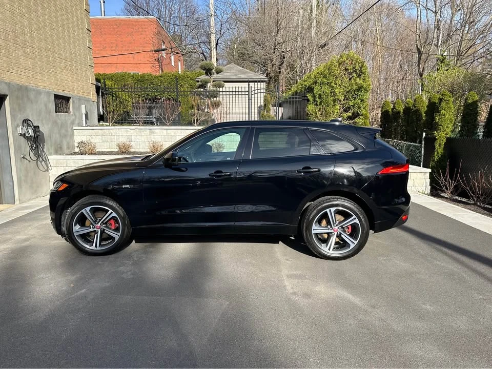 2018 Jaguar F-Pace - Image 2 of 9
