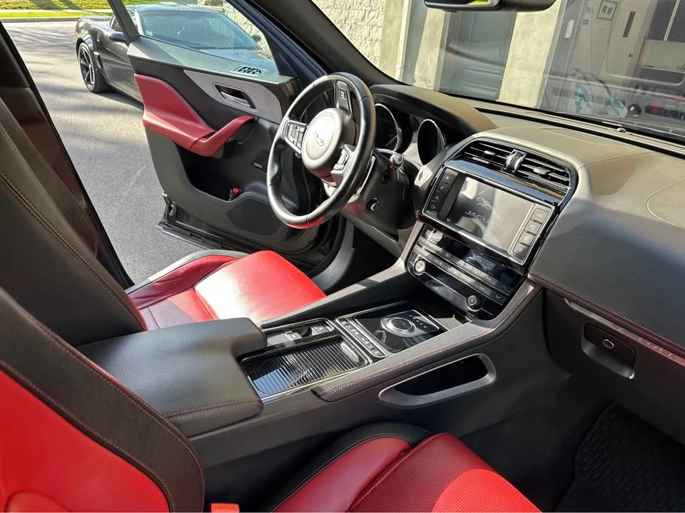 2018 Jaguar F-Pace - Image 6 of 9